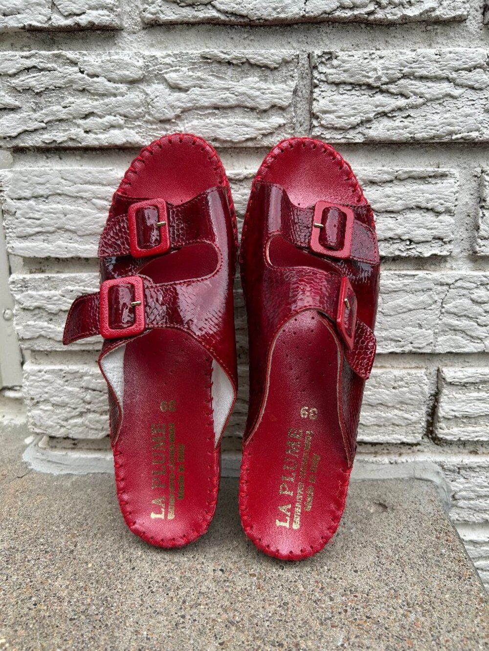 La Plume Women's Jen Slide Sandal in Red Cobra